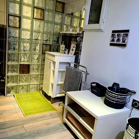 홈스테이 Cosy Meublee Rer D 200m