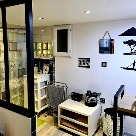 Cosy Meublee Rer D 200m 홈스테이